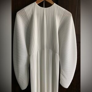 Solace London Mirabelle Dress in White